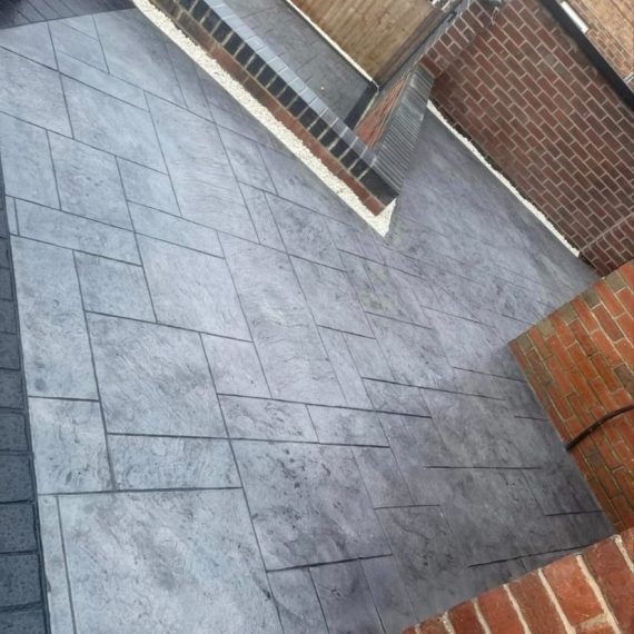 imprinted-concrete-driveway-in-west-yorkshire-a1-driveways